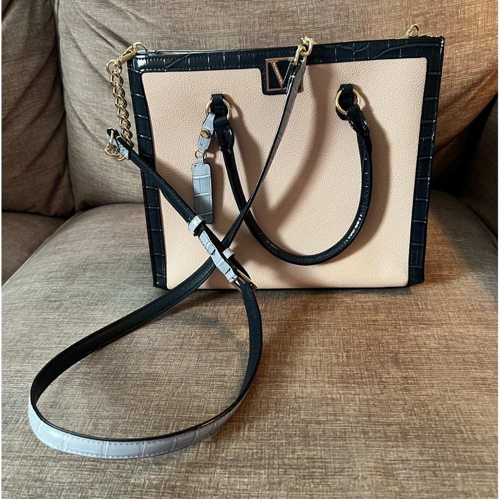 Hand bag